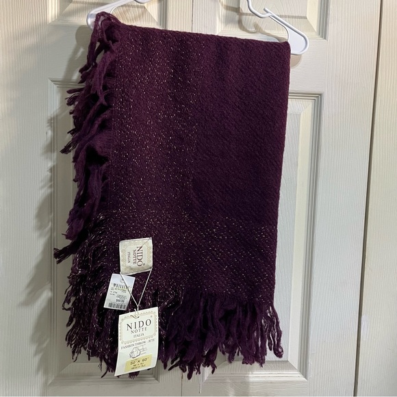 Nido Notte Italia Fashion Purple throw - Picture 1 of 2